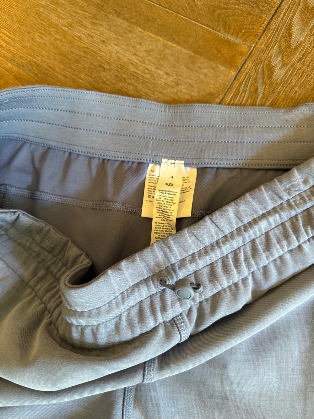 Lululemon Blue Gray Pull-On Athletic Shorts Size 14 - Picture 3 of 4